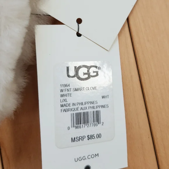 🎁UGG quilted women's white gloves with leather trim L/XL - Picture 9 of 13